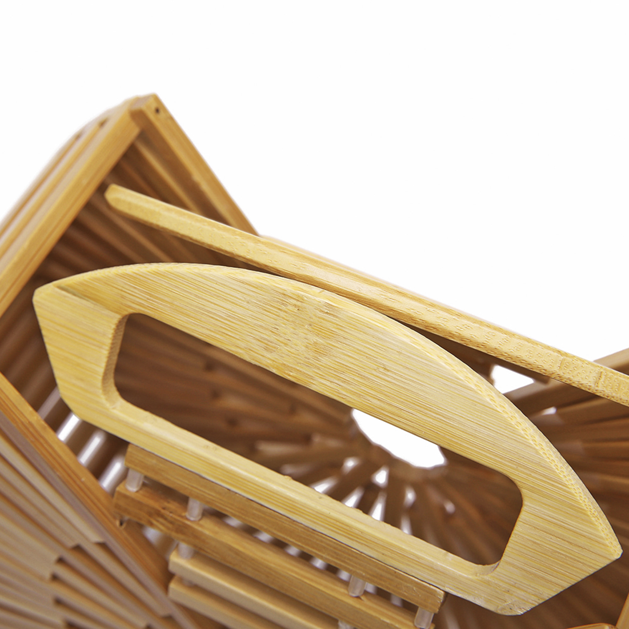 Zubiena borsa a mano in legno di bambù.