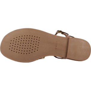 Sandalias Mujer de la marca GEOX  modelo D MADDALUSIAC MARRON
