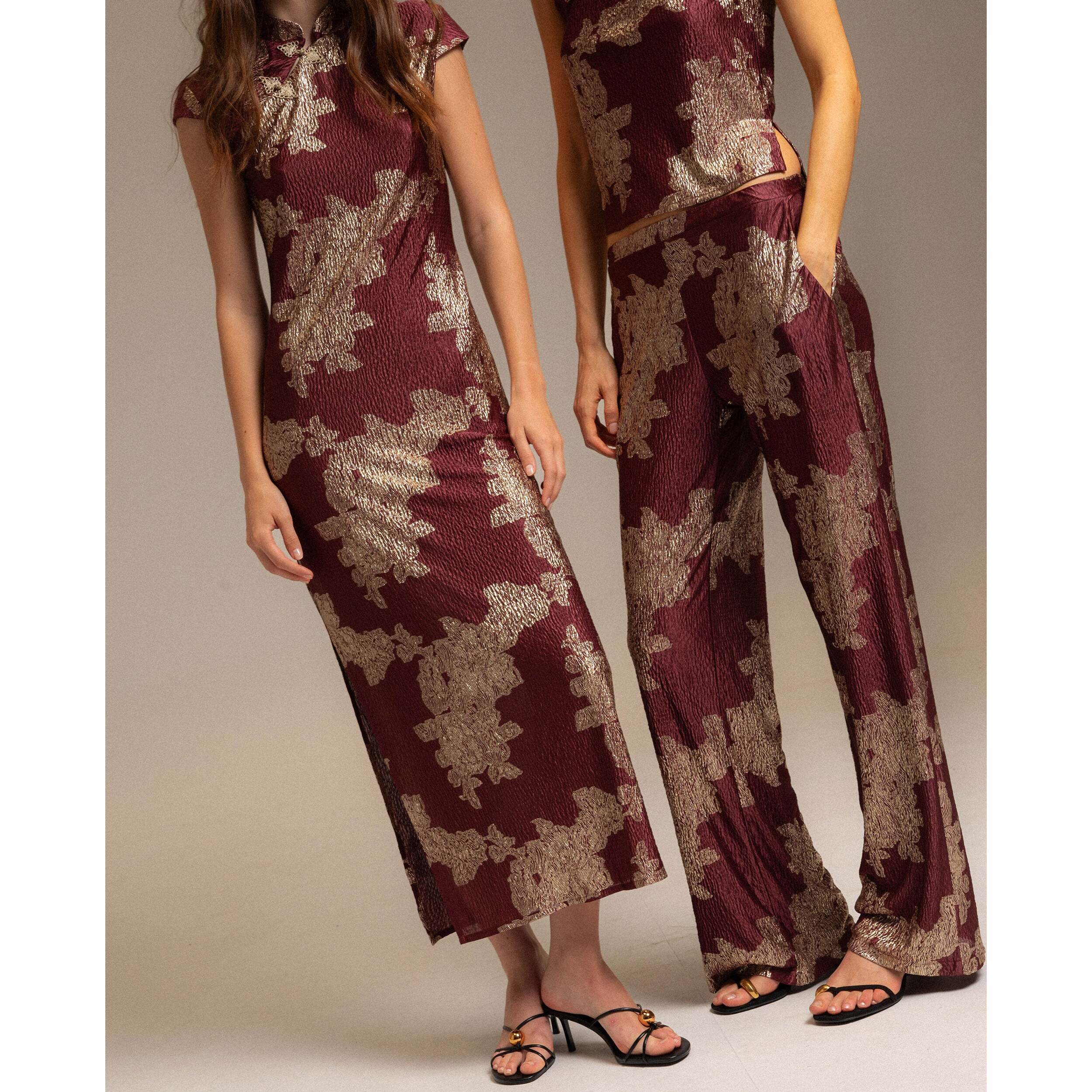 Pantalón de mujer jacquard fluido.