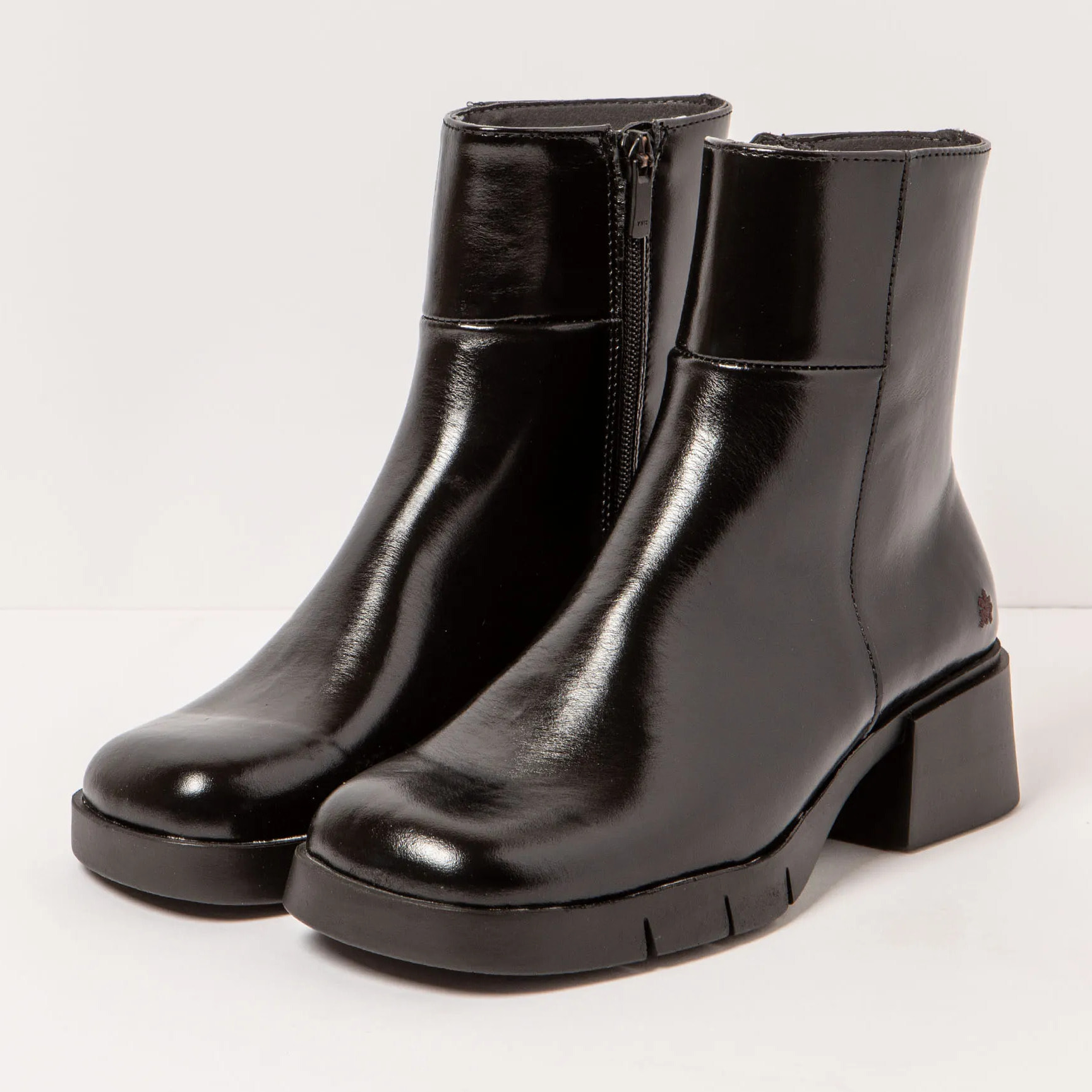 Botines 1284 NAPPA SHINNY BLACK / VARSOVIA color Black