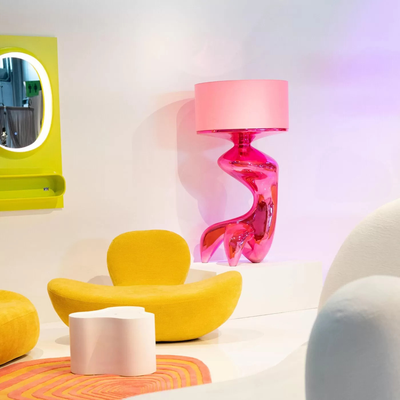 Lampadaire Flow Figure 157cm rose Kare Design