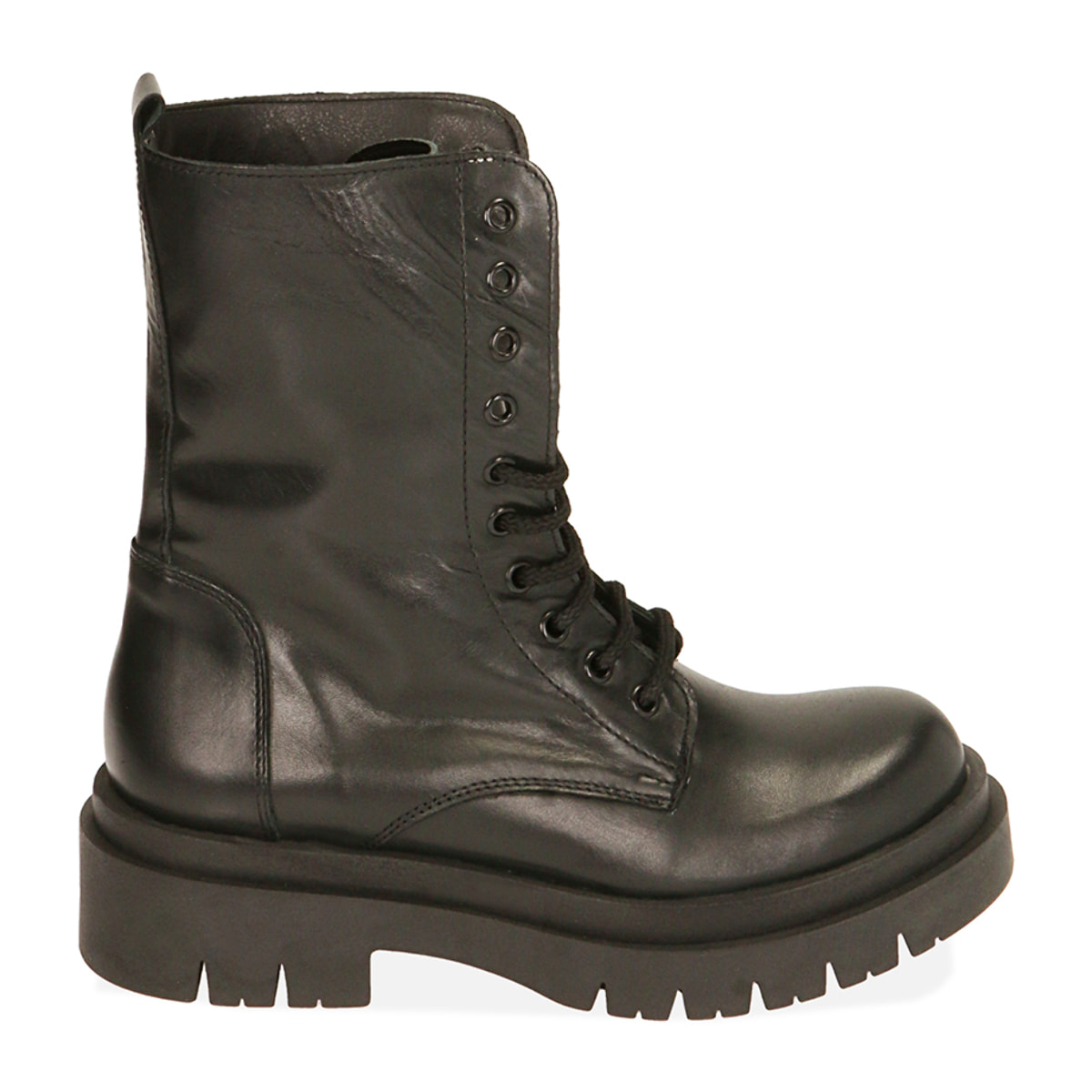 Anfibios negros de piel, tacón 4 cm