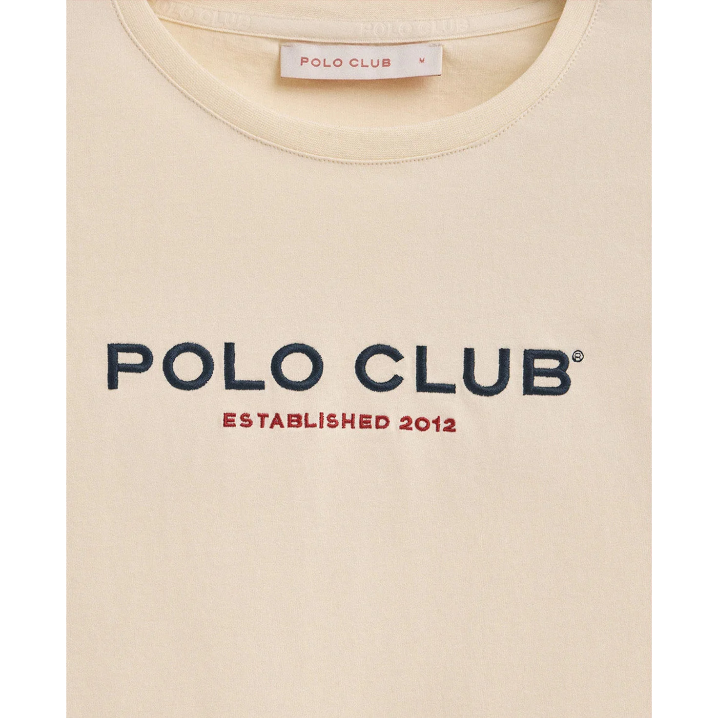 Camiseta color crudo manga larga y logo bordado Established 2012 Polo Club