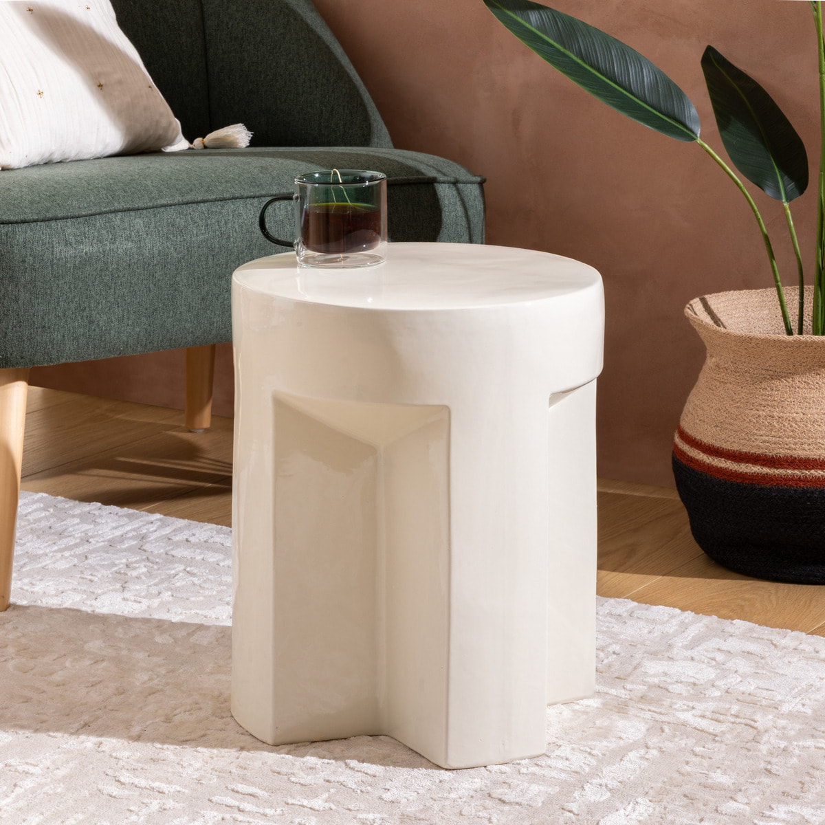 Table d’appoint "Kriz" ivoire 41x34x34cm