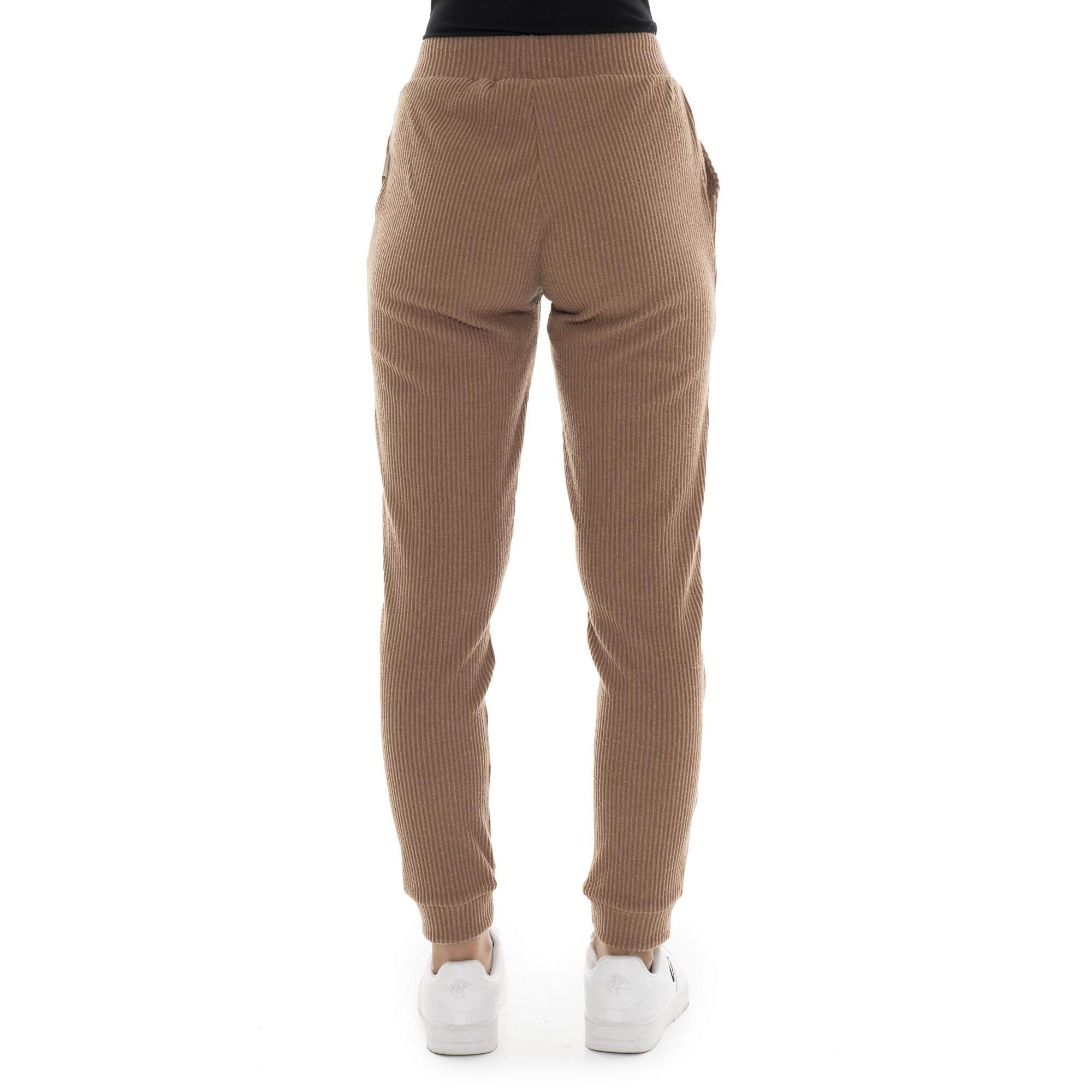 Pantalón de invierno de mujer de canalé con puños "Relaxed"