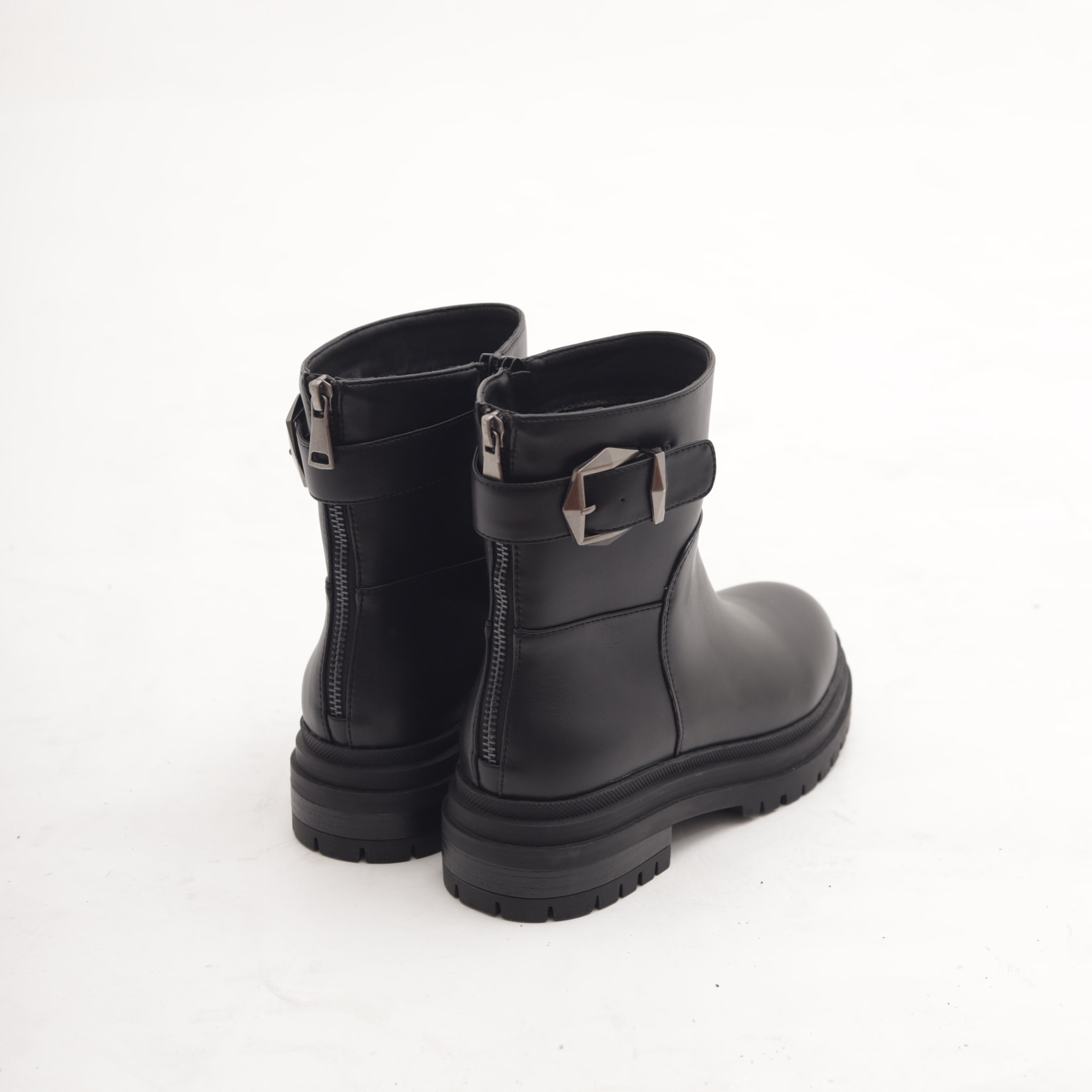 STIVALETTO CINTURINO NERO