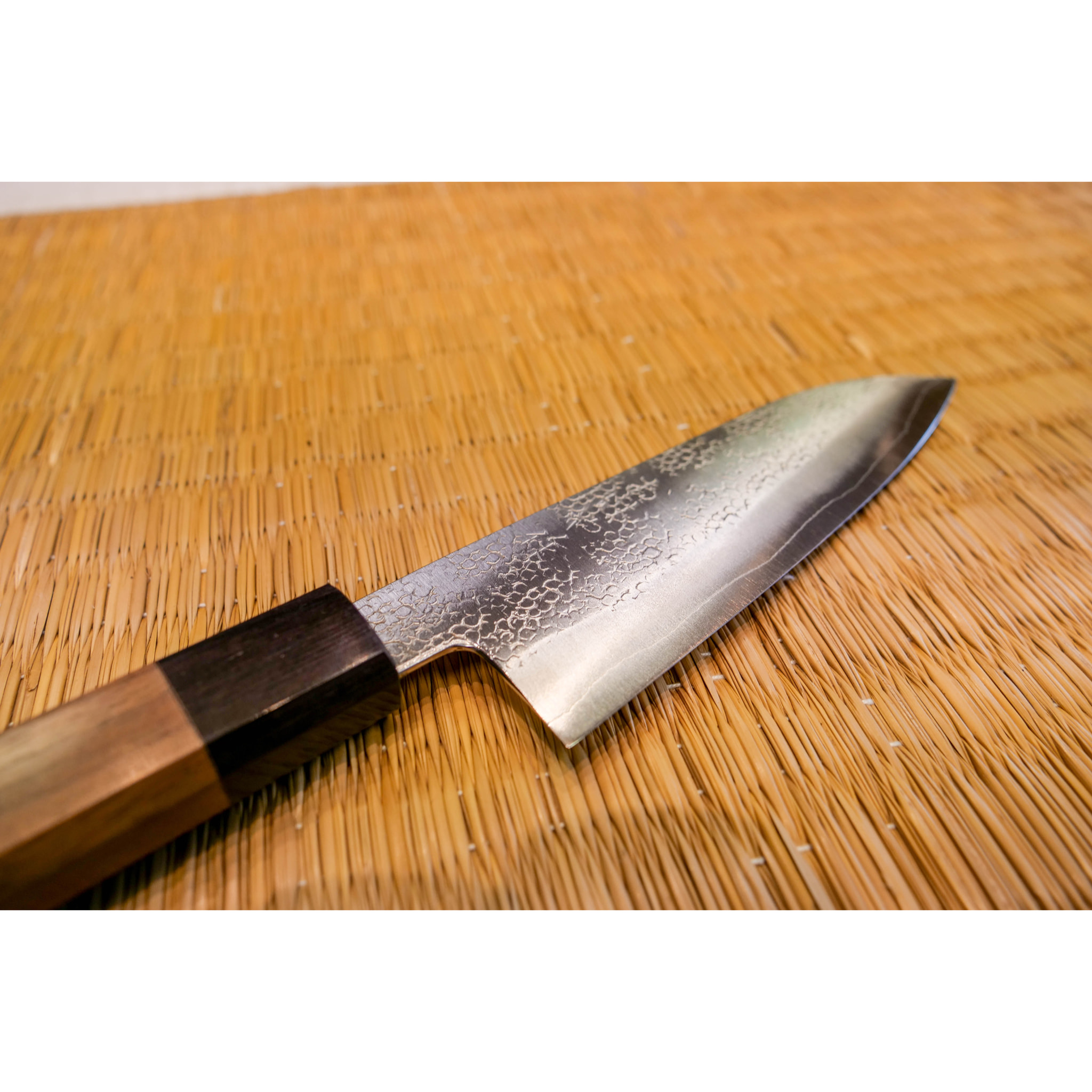 Couteau japonais Santoku 16,5 cm Okeya Tsuchime