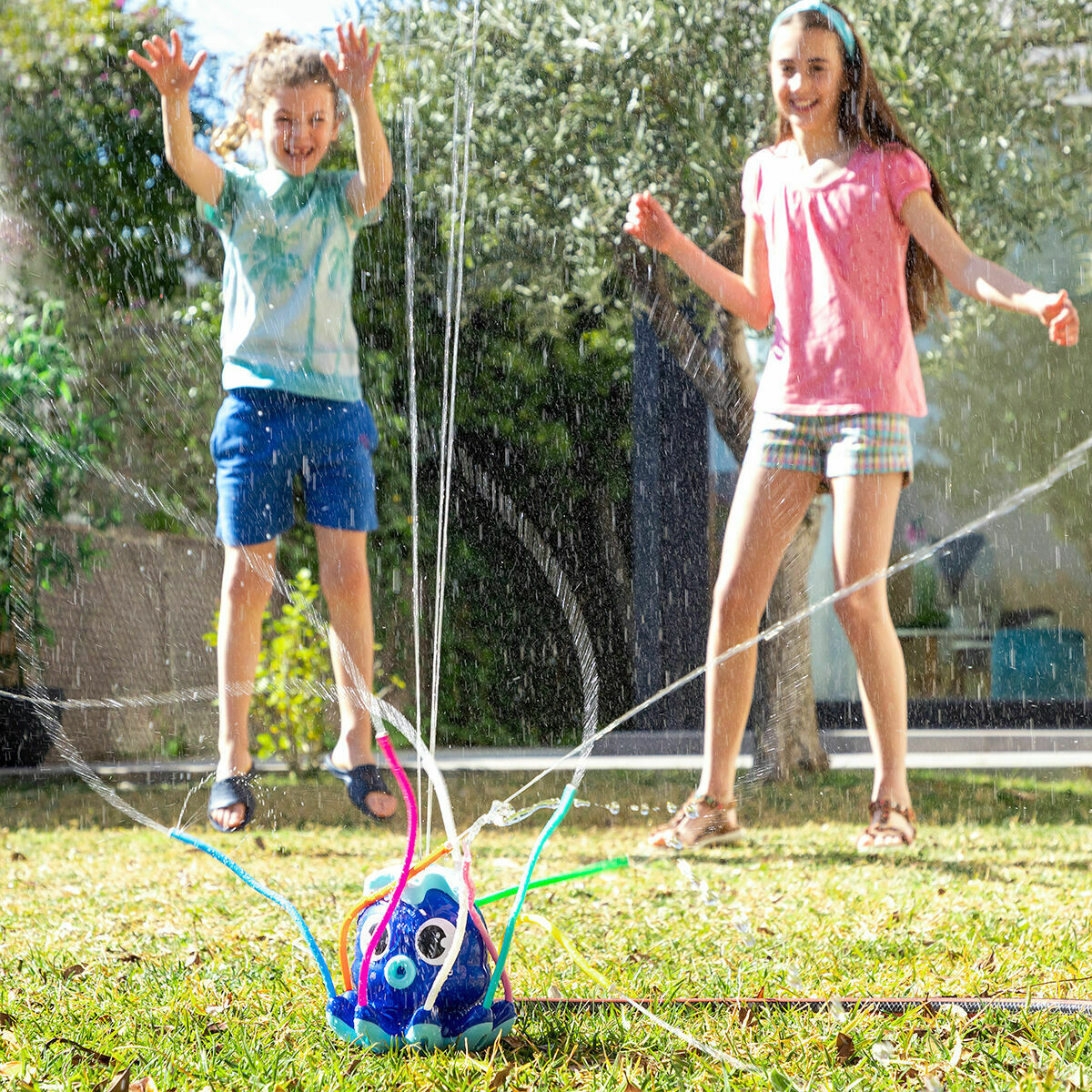 Pack Ballon Bulle Gonflable Géant Antichoc et Jouet Arroseur InnovaGoods