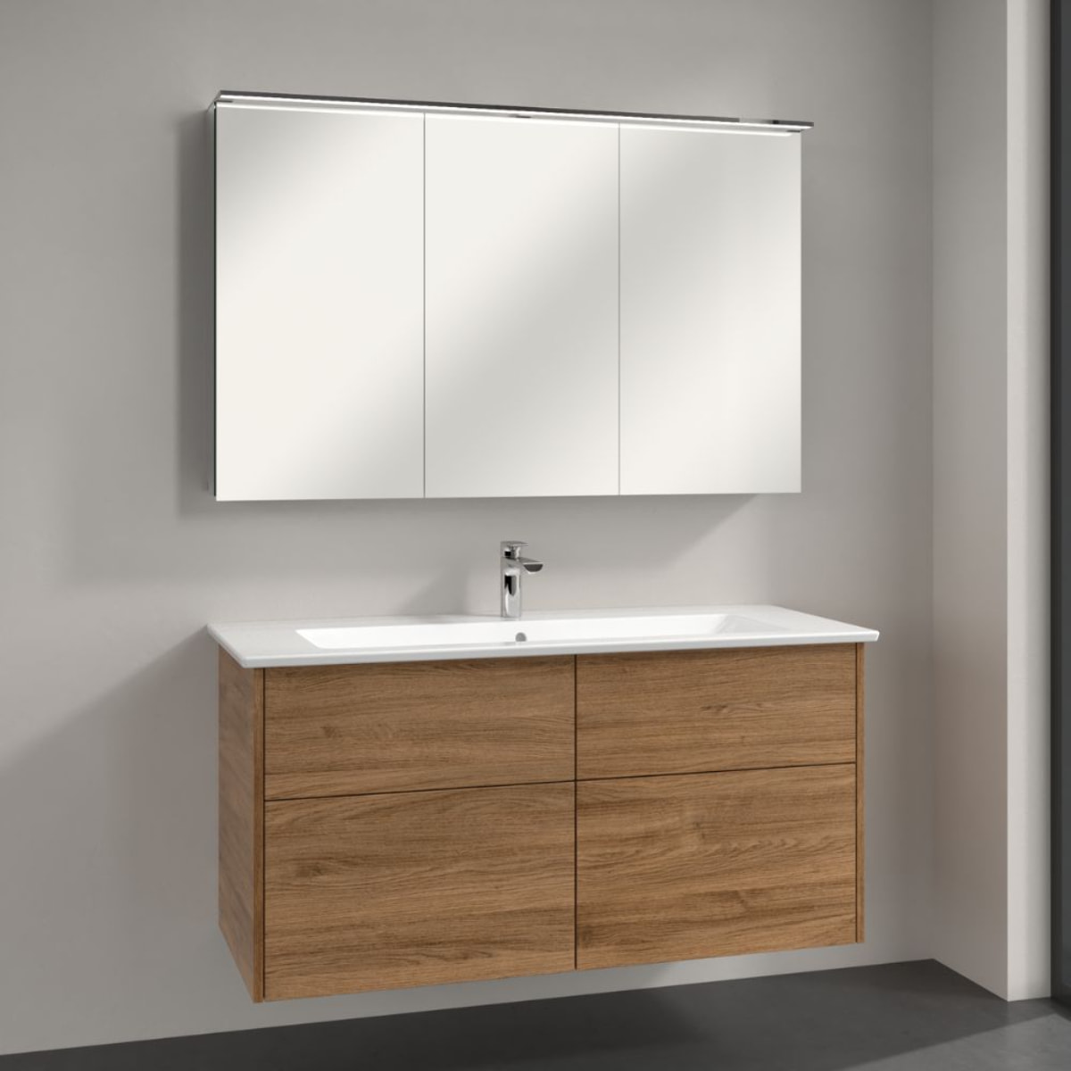 Armoire de toilette Finero en saillie avec éclairage 22 x 120,7 x 75,8 cm