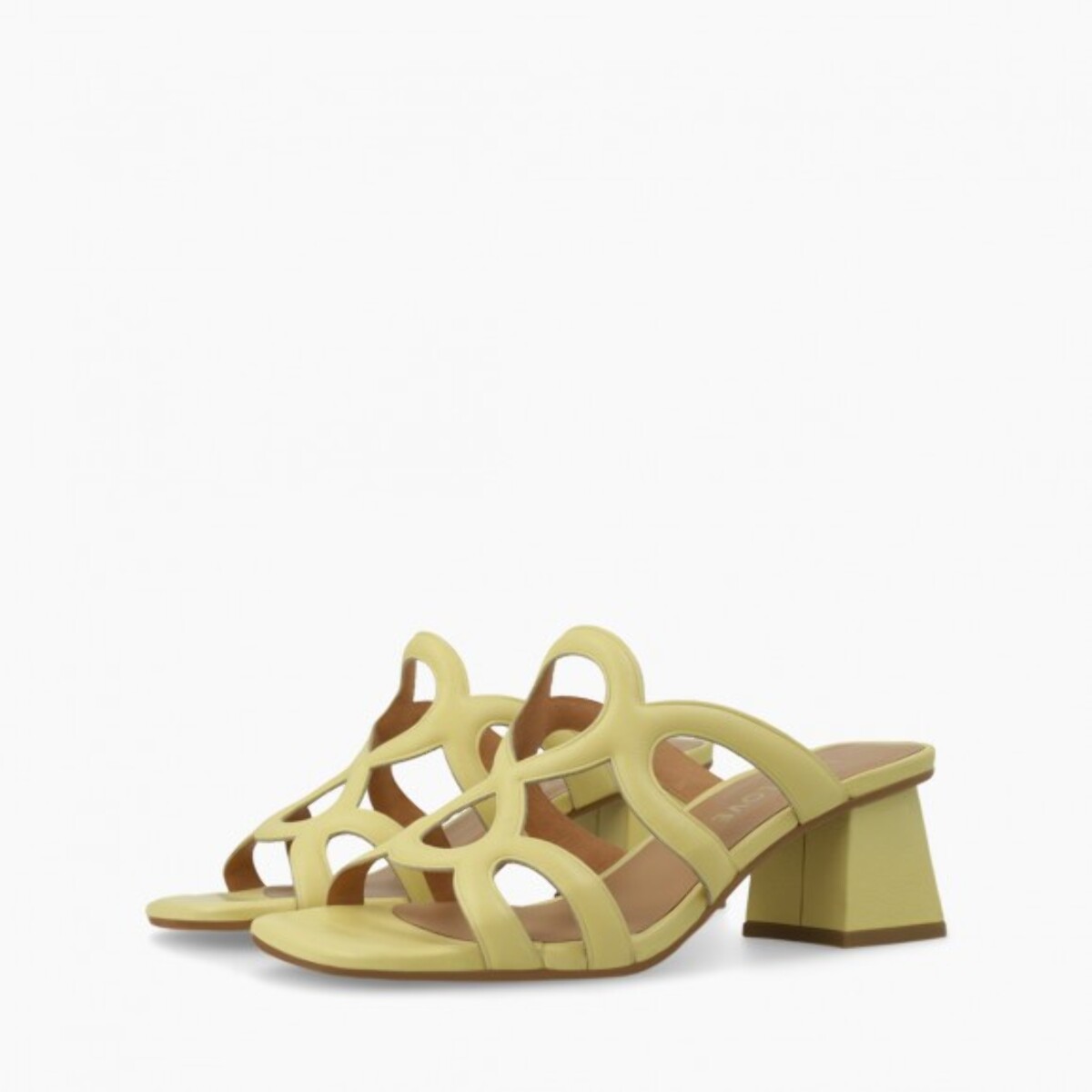 SANDALIAS AMARILLAS MIL5213-GO