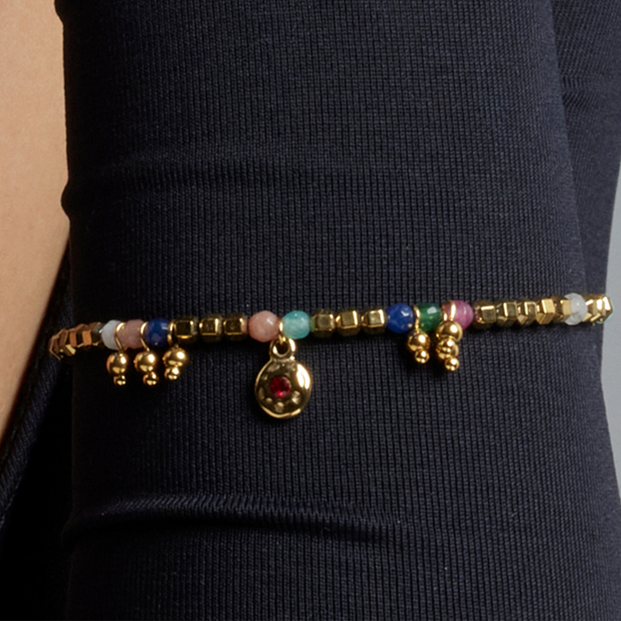 Pulsera con Cristal Multicolor acabado oro 18k