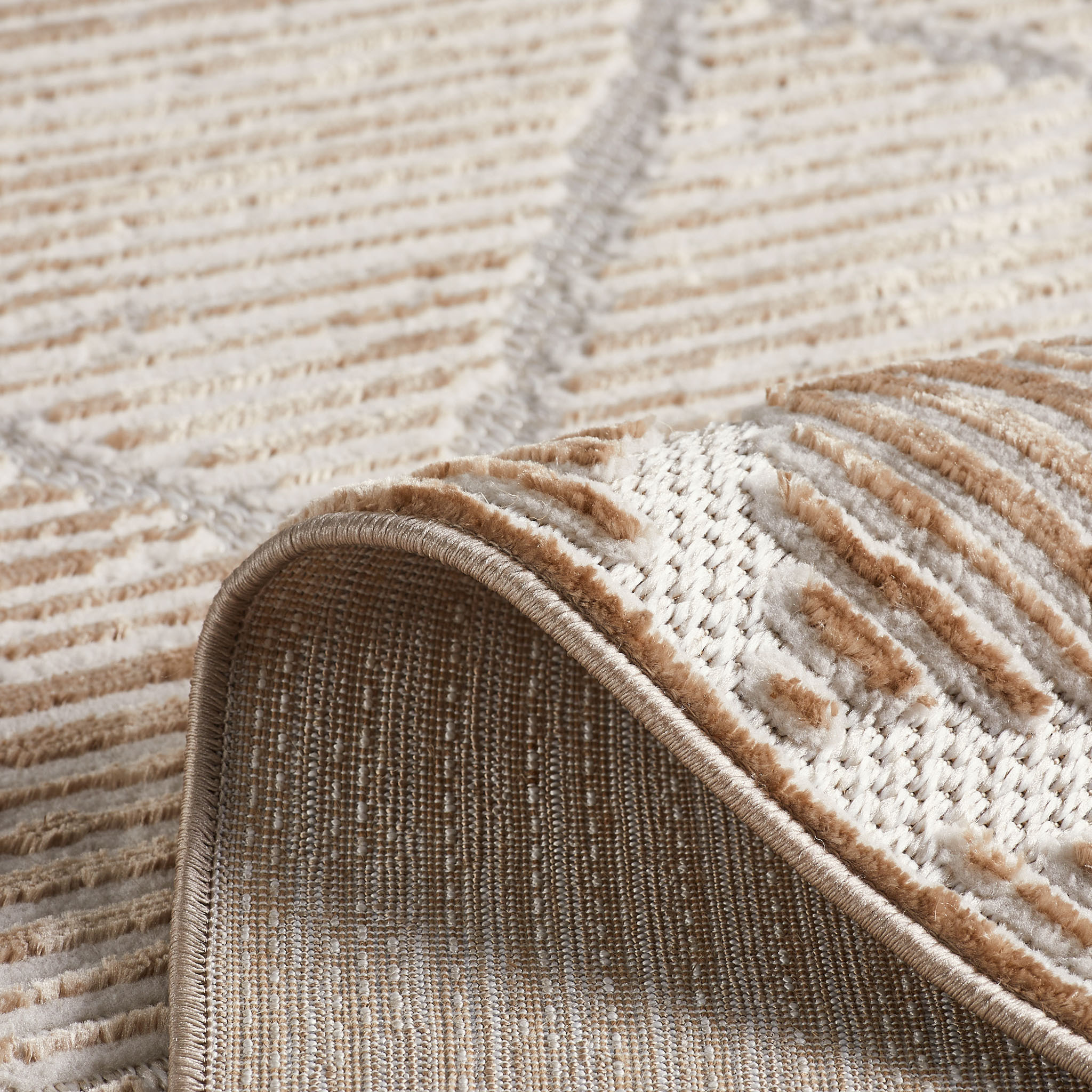 Tapis Loopin 321 beige - Motif en relief - Indoor & Outdoor