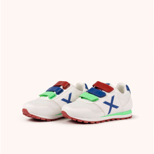MUNICH DASH KID VCO 2.0 174 Zapatilla Retro Running Infantil Blanca con Cierre de Velcro y Detalles Azules y Verdes