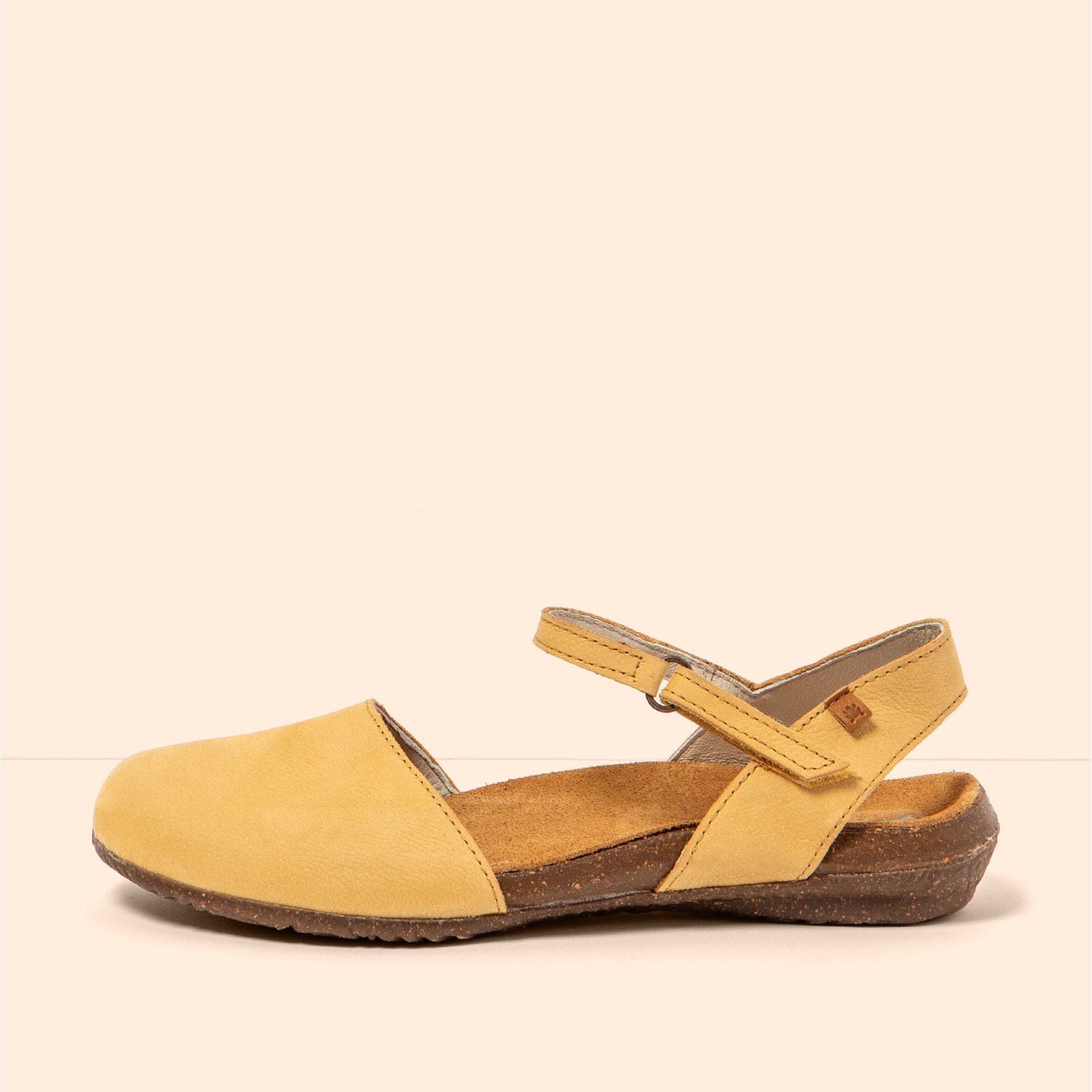 Sandalias N412 NOBUCK HONEY / WAKATAUA color Honey