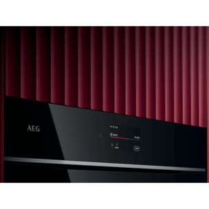 AEG Horno compacto Serie 7000 MealAssist con SteamBake con Display CookSmart Touch 4,3 '', con WiFi TA7PK721B