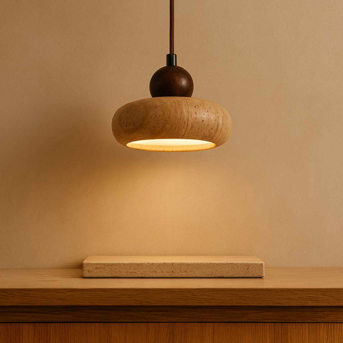 Suspension design ronde en travertin et bois effet noyer TIVOLI