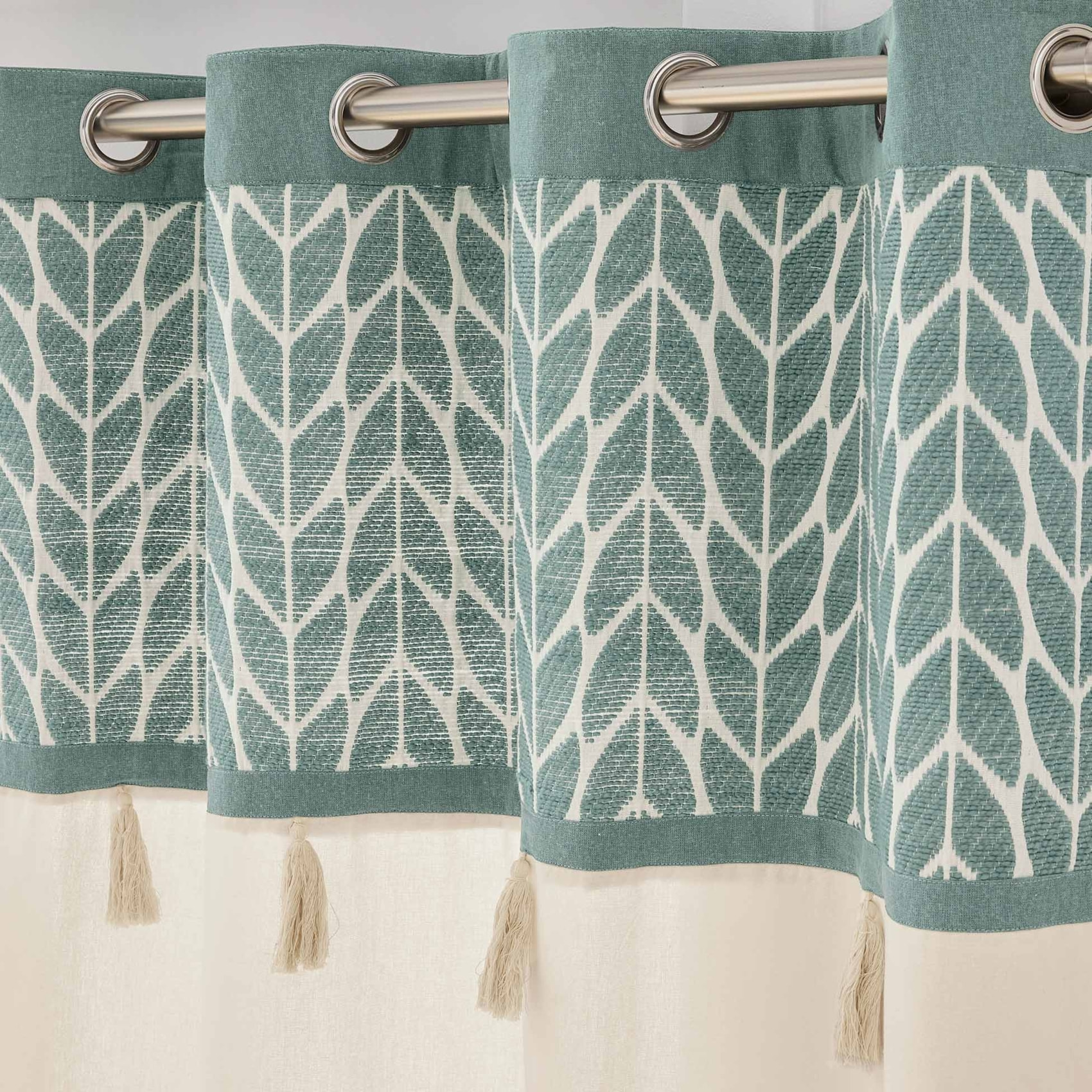 Rideau tamisant à œillets en polycoton jacquard avec pompons - Vert