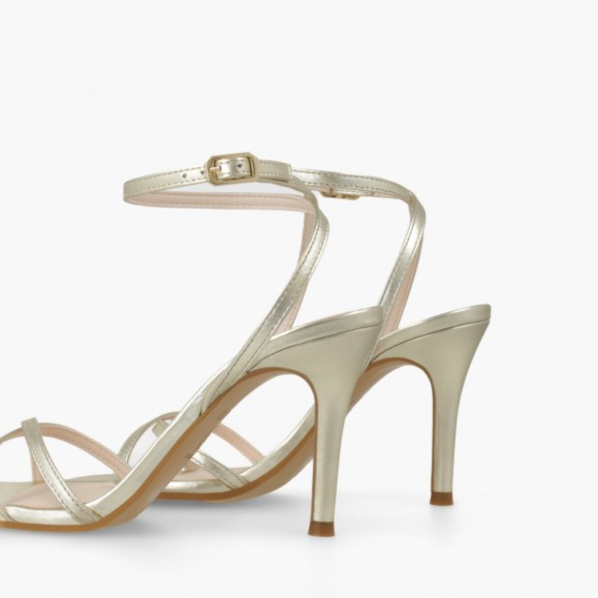 SANDALIAS DORADAS SIBAR