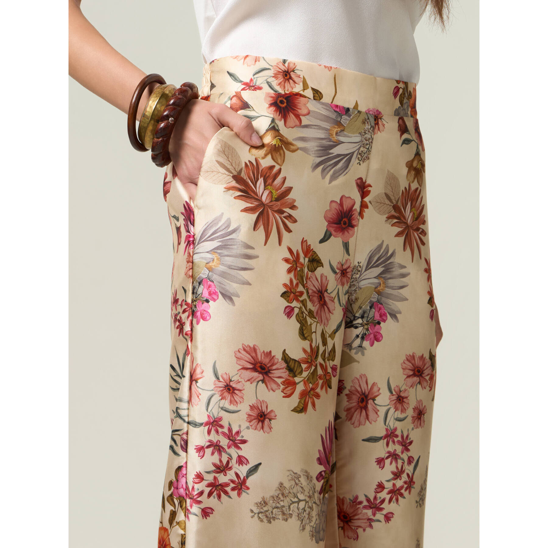 Oltre - Pantalones palazzo de satén estampado - Beige