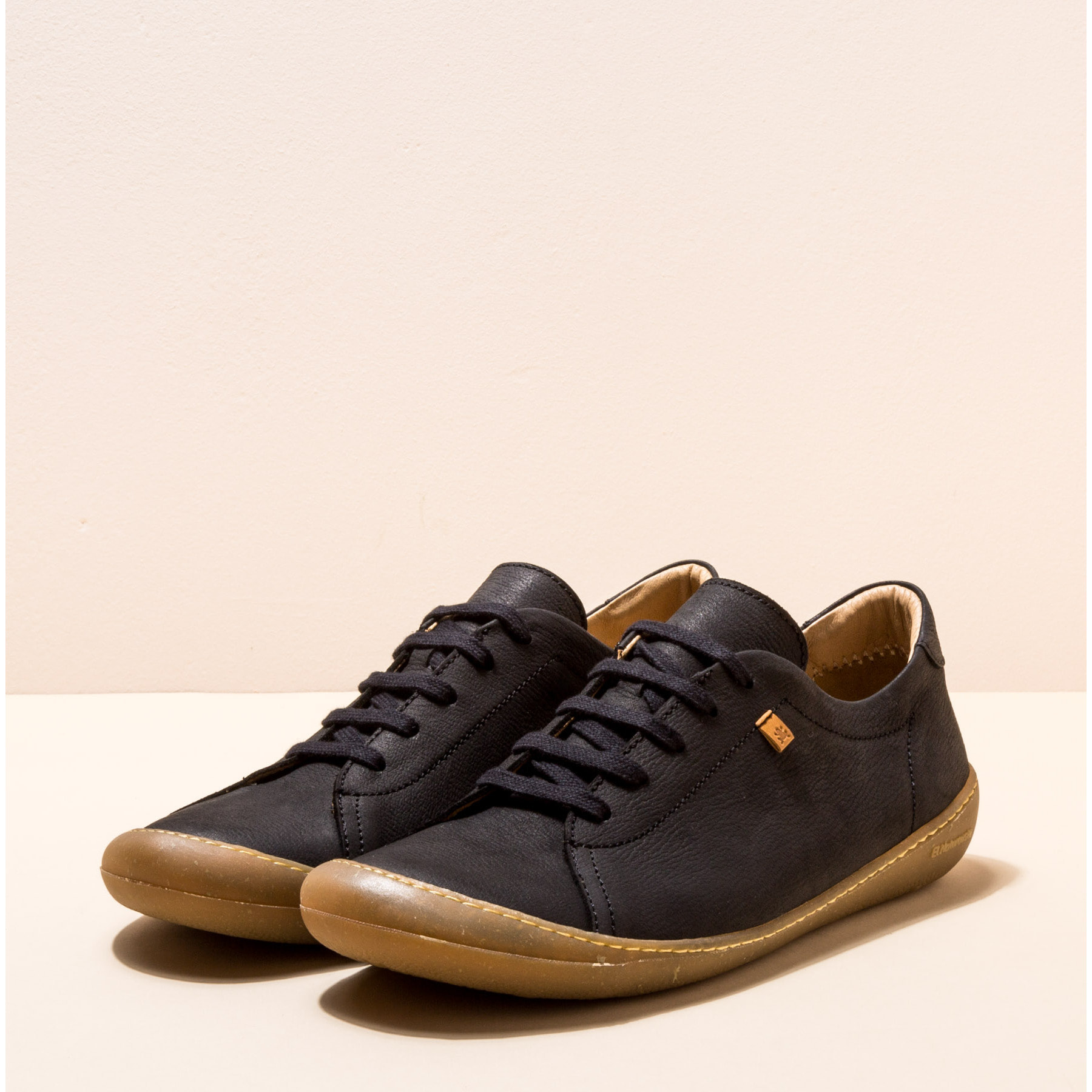 Zapatos N5770 PLEASANT BLACK/PAWIKAN color Black