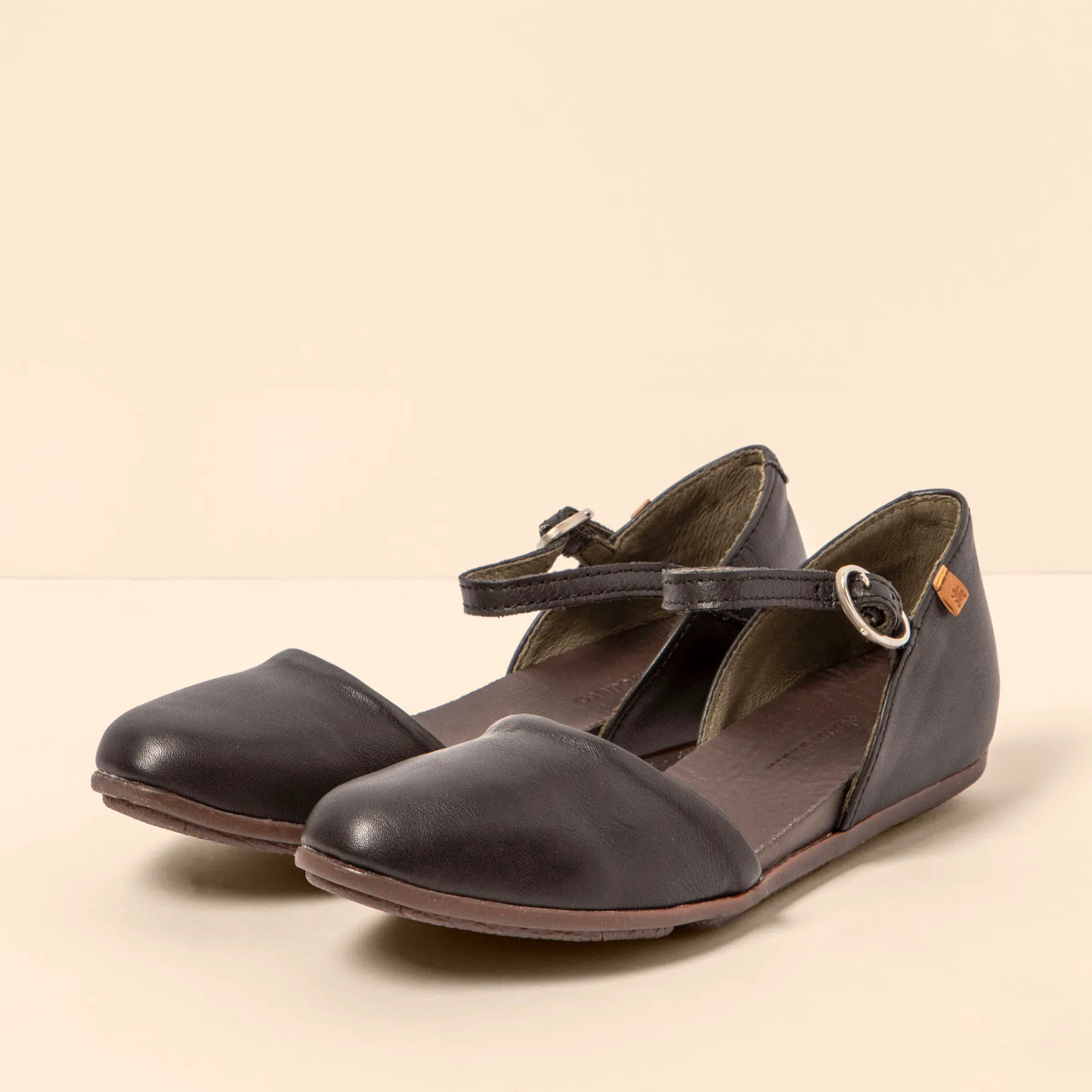 Sandalias ND54 SOFT NAPPA BLACK/STELLA color Black