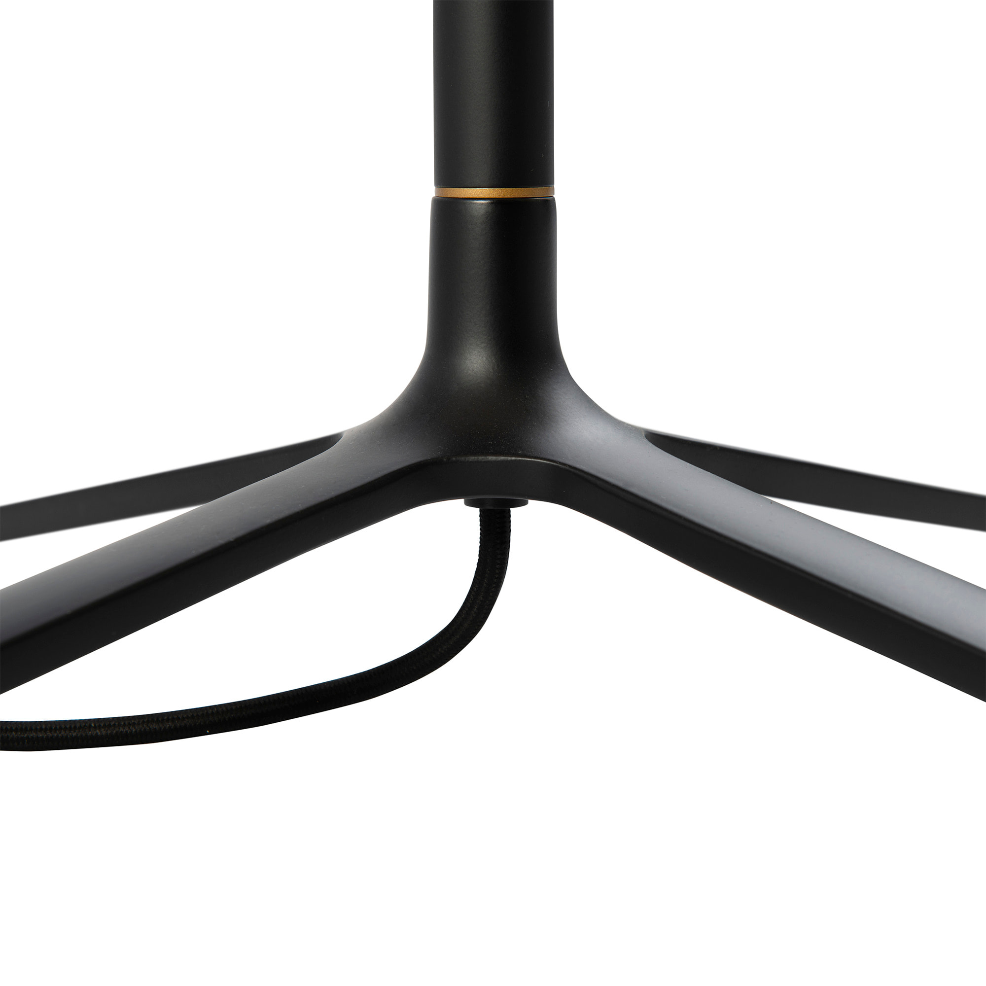 LEDS C4 Pie de salón Hall E27 45 4354lm