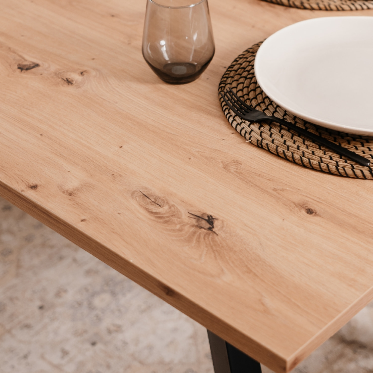 Table de salle à manger en bois 6 personnes INDUS