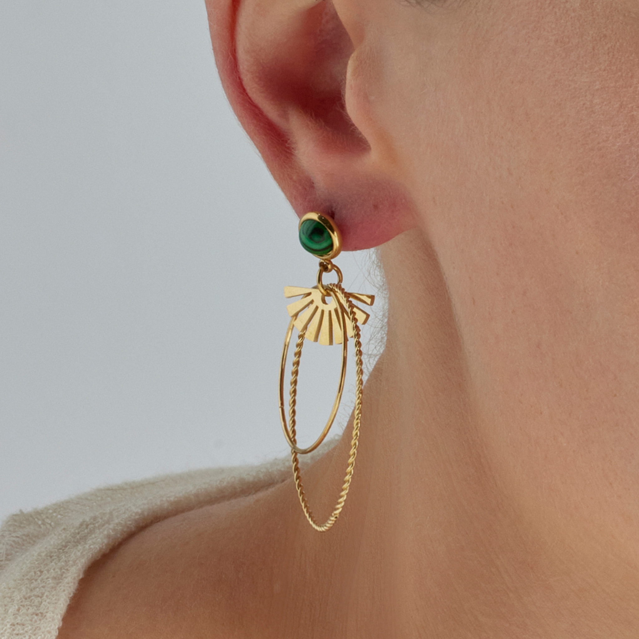 Pendientes de Malaquita acabados en oro amarillo de 18K- Mobu