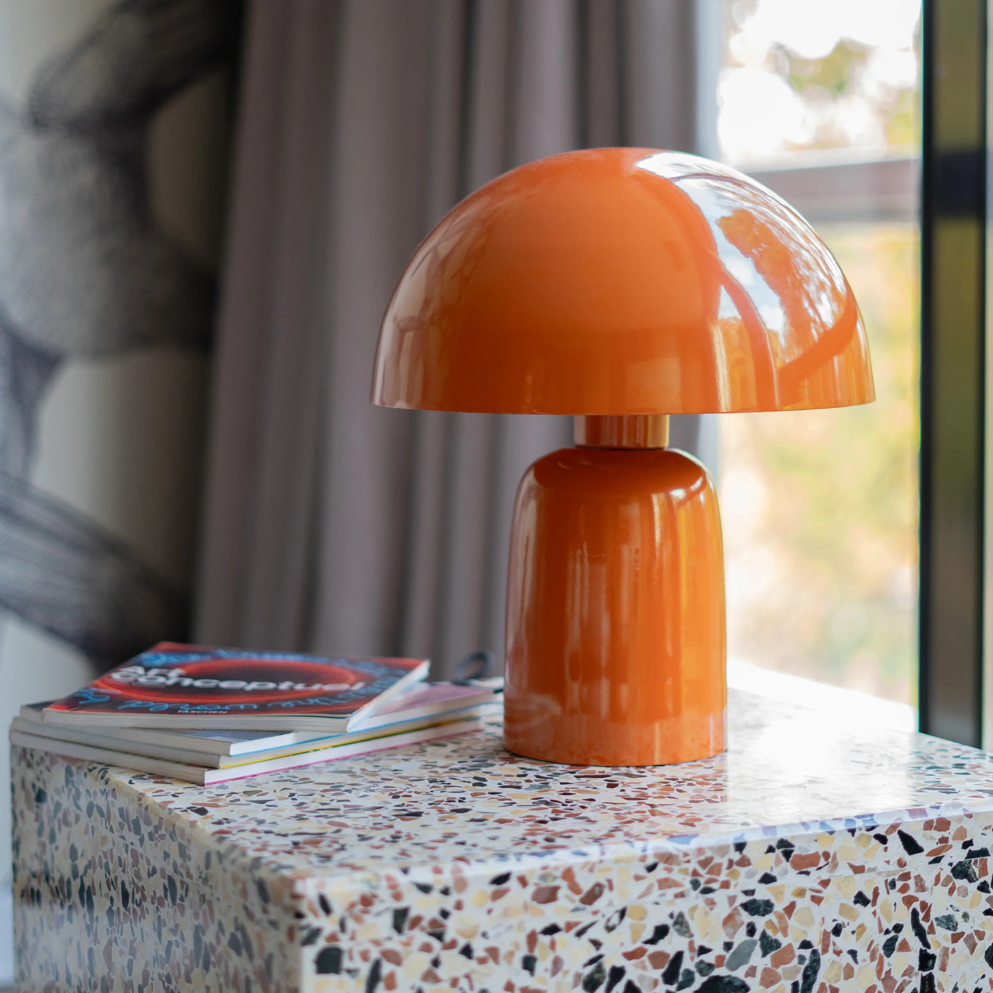 Lampe champignon en métal orange - Clara