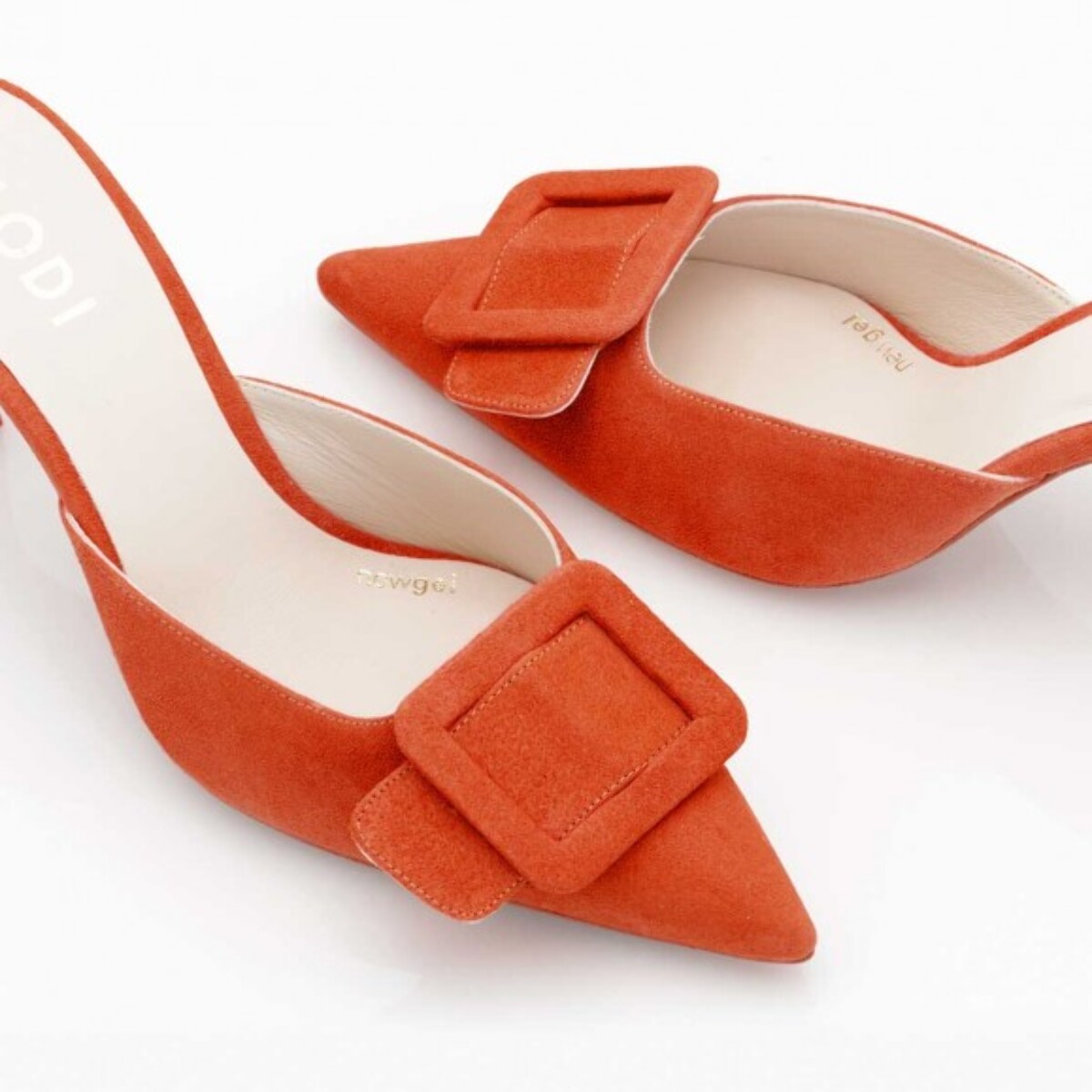 MULES NARANJAS ELIAN