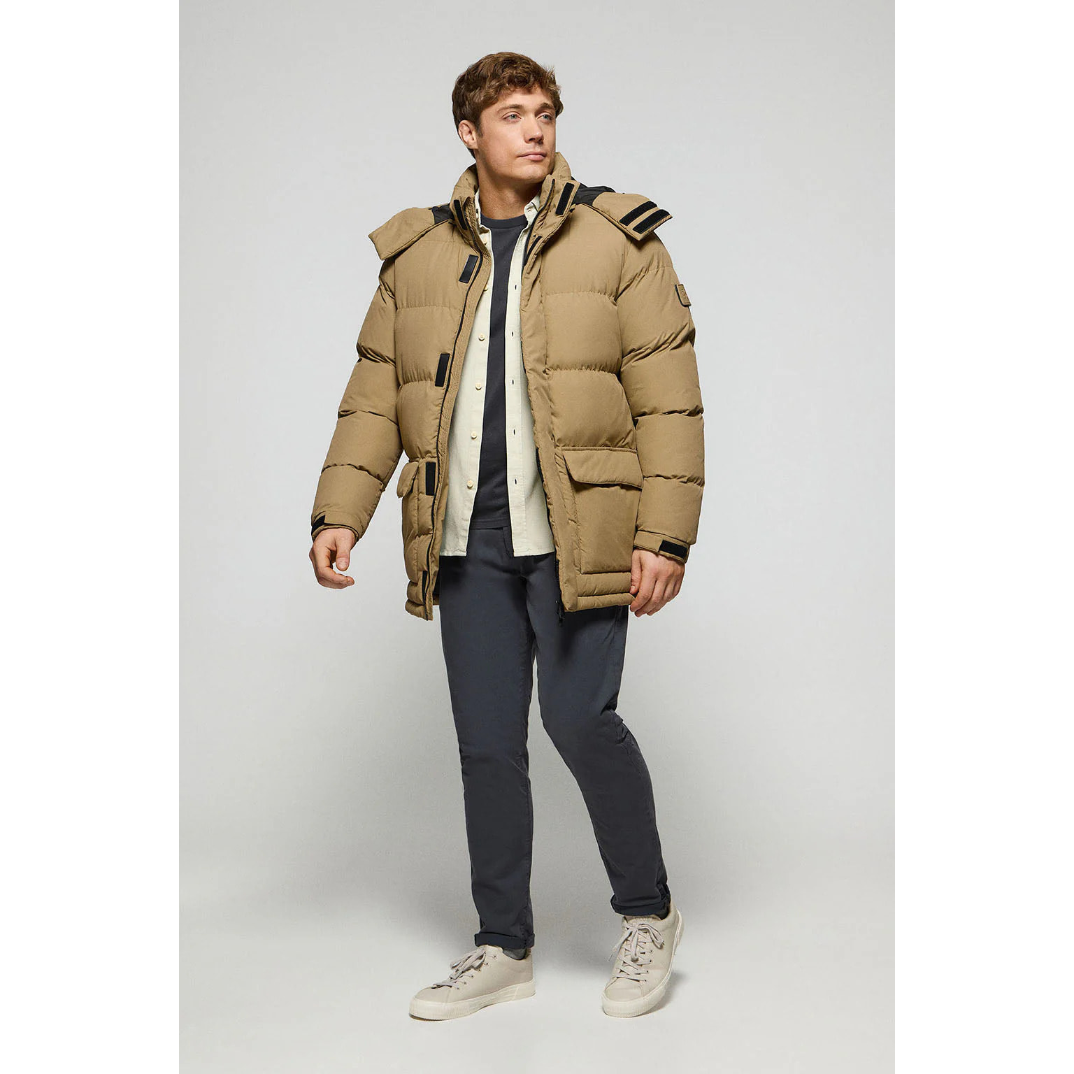 Chaqueta beige oscuro Midtown de capucha desmontable y detalles Polo Club