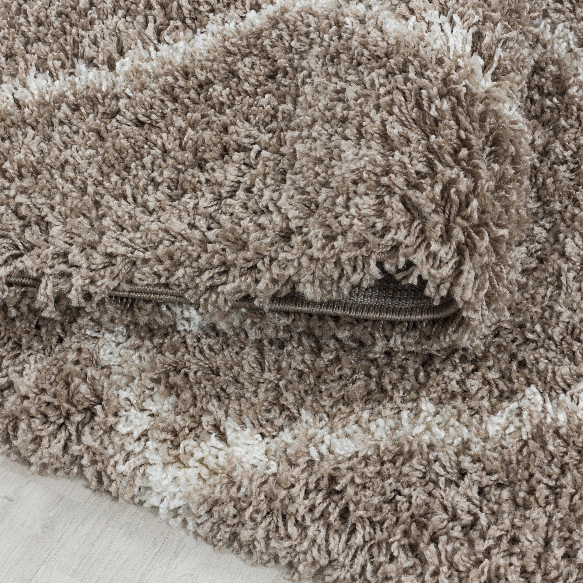ALVOR - Tapis shaggy à poils longs motif berbère beige