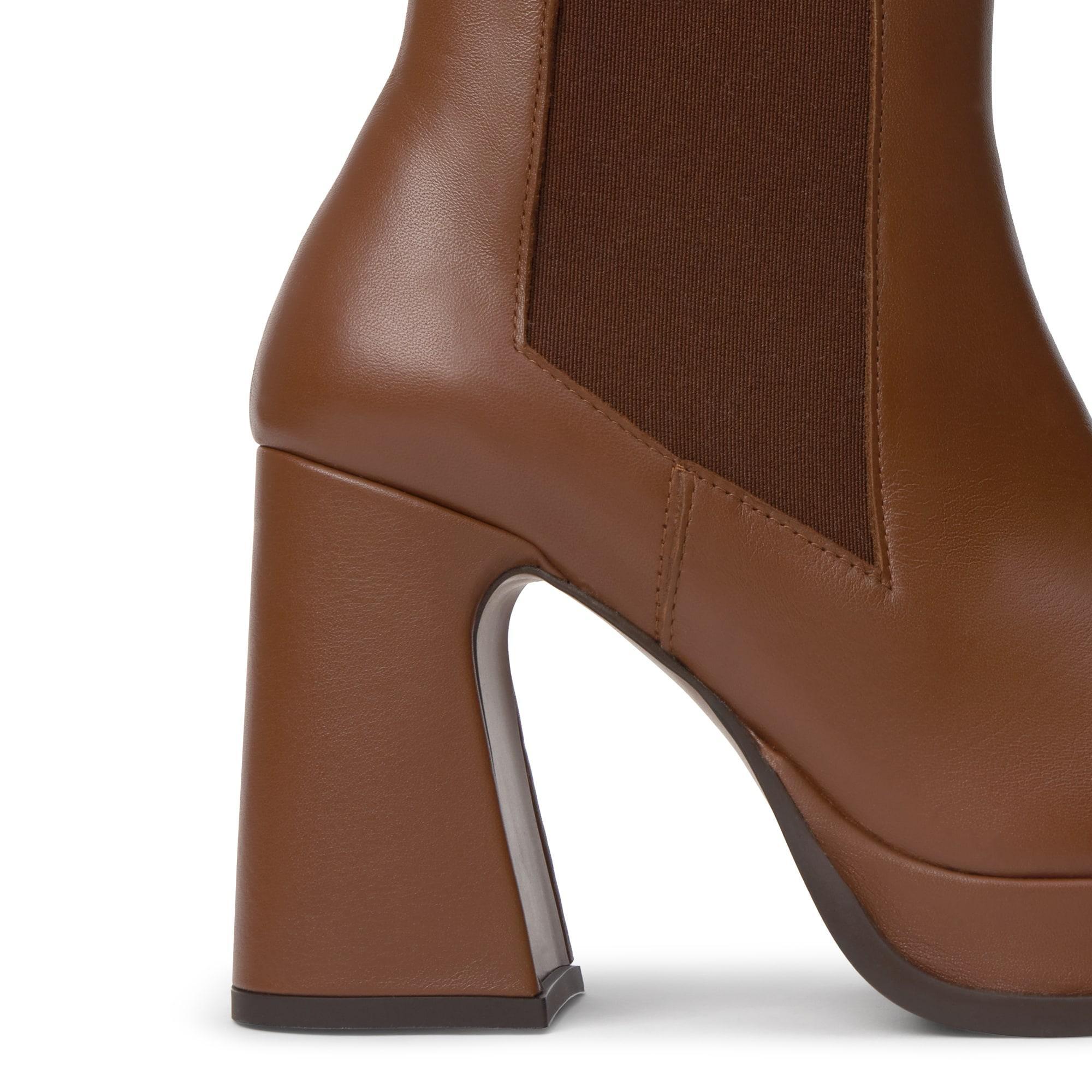 Botín de tacón Bimba en napa con cierre elástico