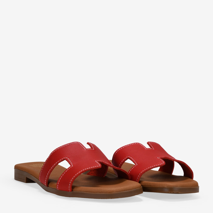 Sandalias planas rojas en piel con plantilla acolchada