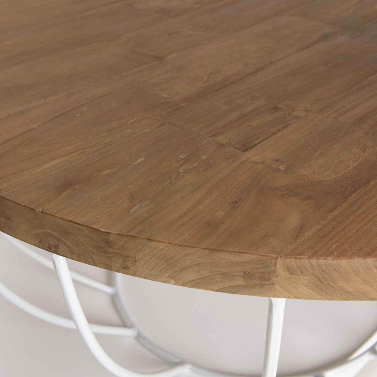 SIXTINE - Table basse coque ronde 80x80cm plateau teck recyclé piétement métal blanc