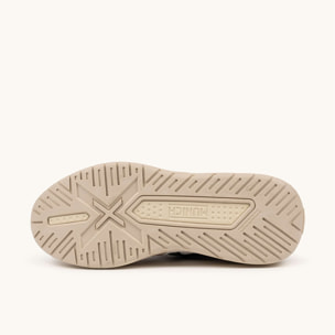 Zapatilla de Silueta Dinámica en Gris y Negro con Suela Técnica MUNICH NEXA 20