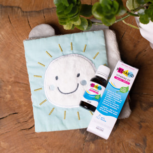 PEDIAKID - Vitamine D3 100% d'origine naturelle - Renforcement des défenses naturelles - Dès la naissance - Couvre 200% des apports journaliers recommandés - Flacon de 20ml
