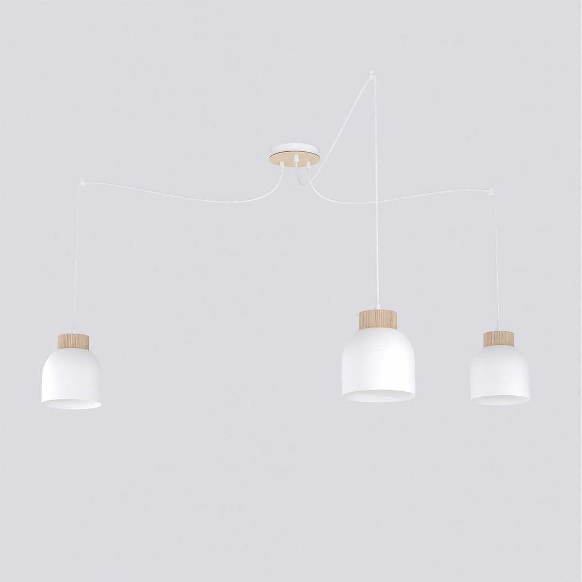 Lampada a sospensione KRU a tre luci in metallo bianco e legno