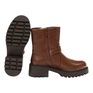 Stivaletti in simil pelle con fondo in gomma