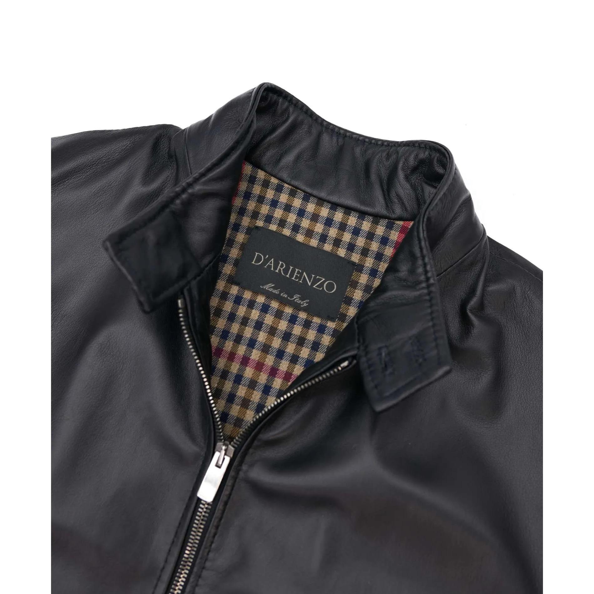 Giubbotto Bomber in pelle nappa nera colletto con bottoni