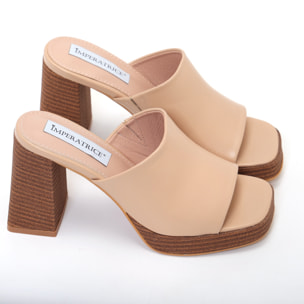 Sandali in simil pelle con tacco e zeppa in sughero