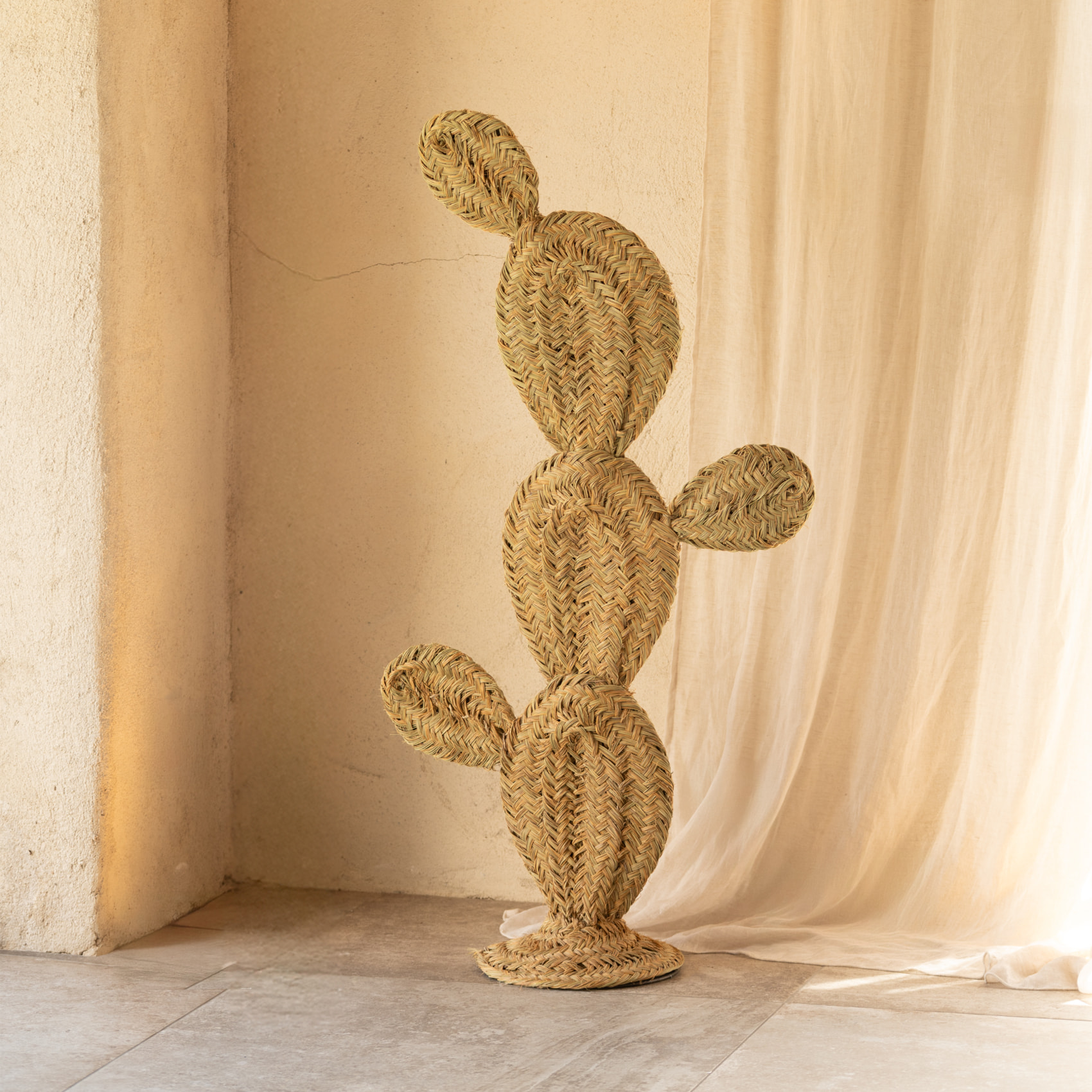 Cactus décoratif en paille XL - Naturel