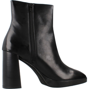 Botines Mujer de la marca GEOX  modelo D36VLC 00038 NEGRO