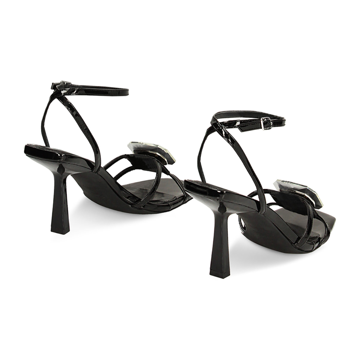 Sandalias de tacón negras de charol