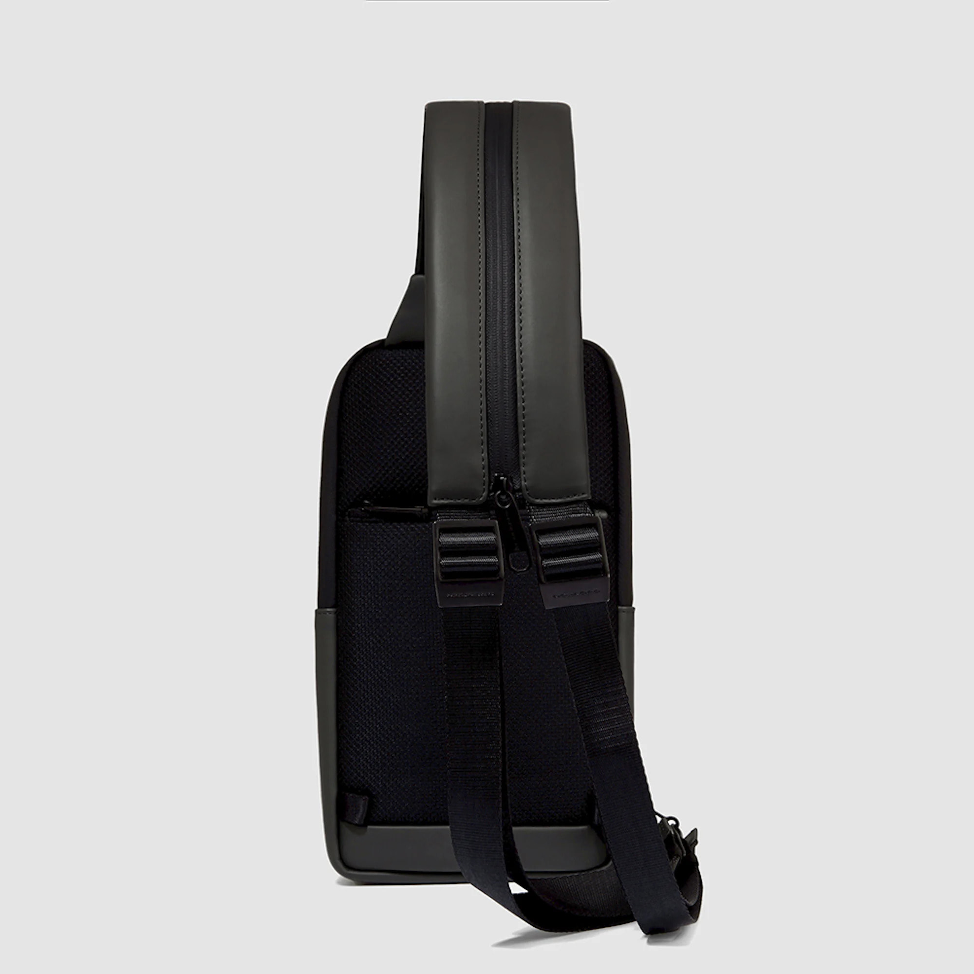 Piquadro Zaino monospalla resistente all' acqua