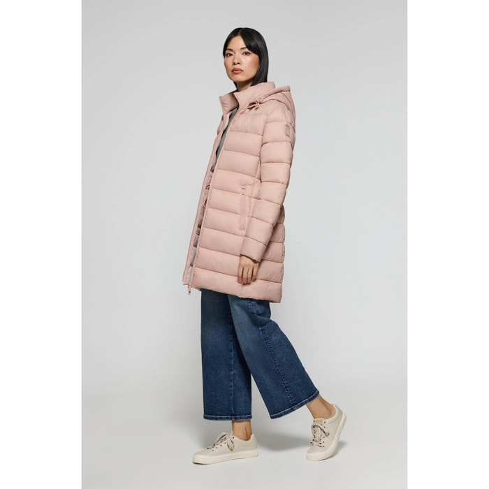 Abrigo Suzette ultralight rosa palo con parche Rigby Go