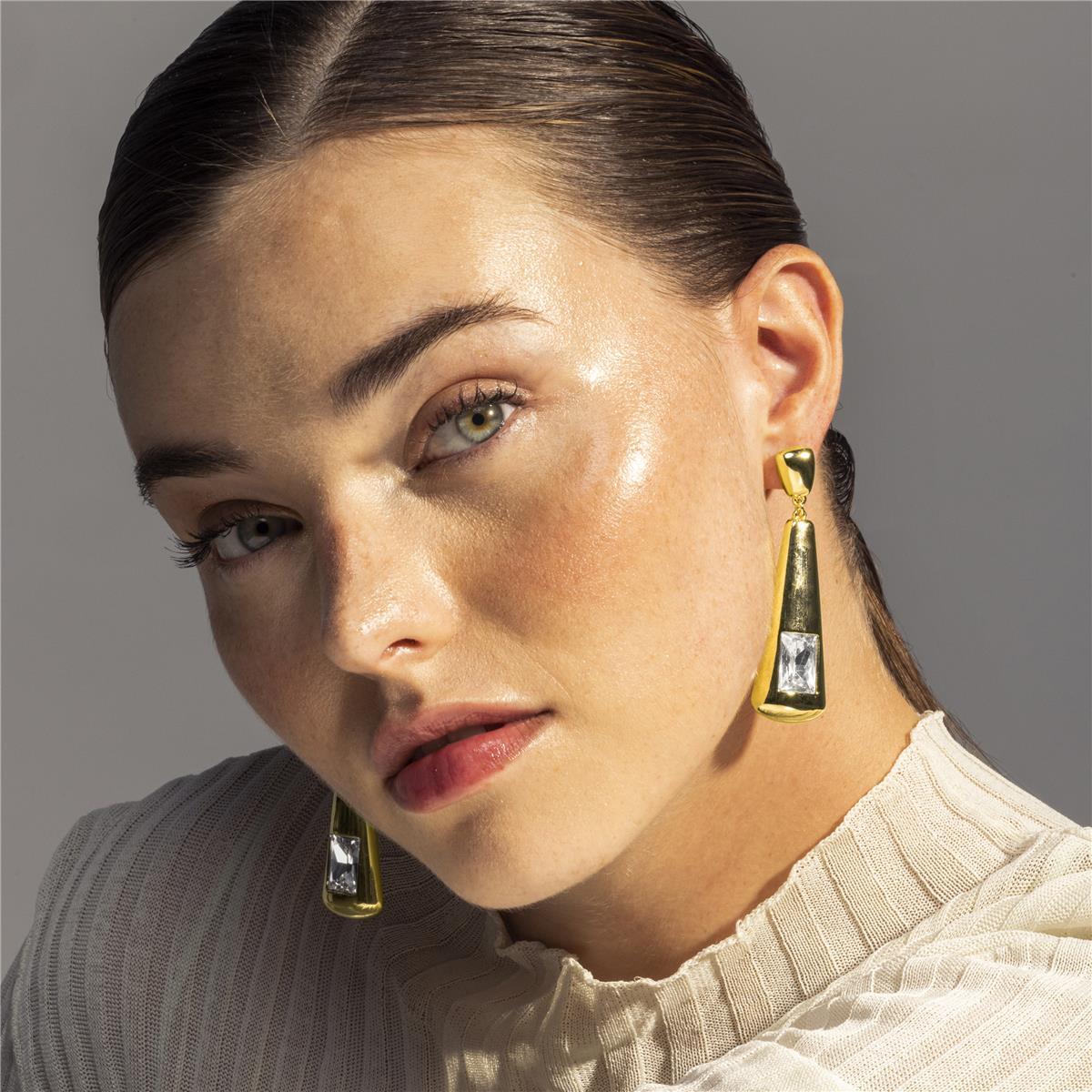 Pendientes Lux by Lux acabadoss en oro amarillo 18k