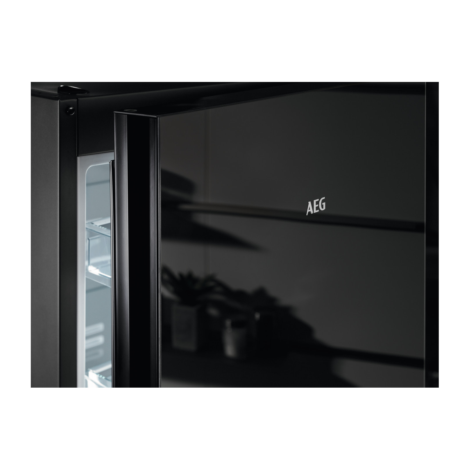 AEG Frigorífico combi de libre instalación Serie 8000 Negro de 201 cm ORC8M361EE