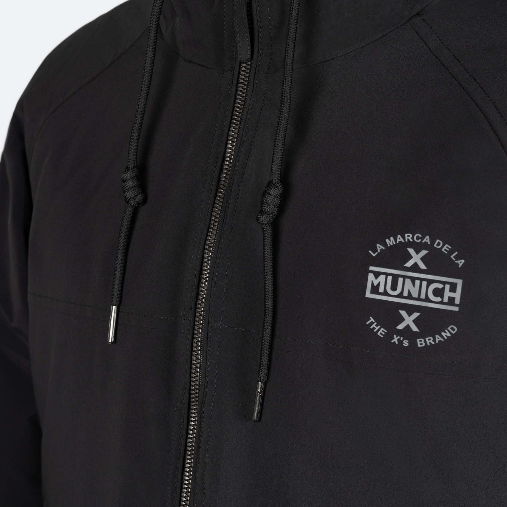 Chaqueta MUNICH lift casual de polyester negra