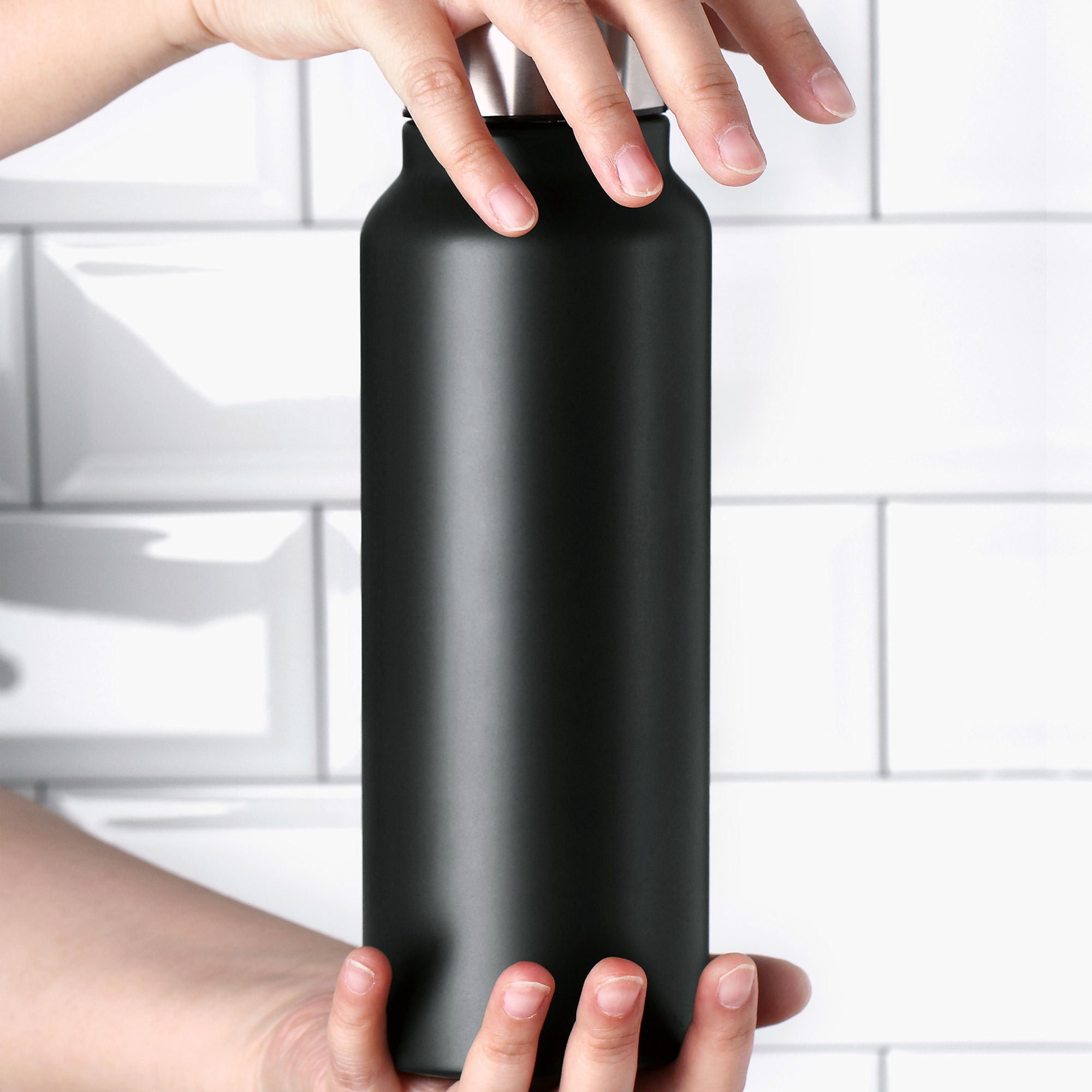 Botella agua 750ml gris Walking anywhere- Bergner